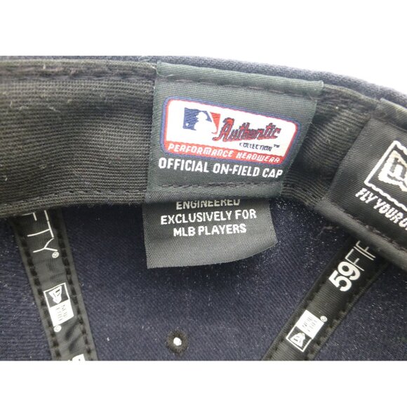 Vintage Seattle Mariners Signed Authographed 7 1/4 Fitted Cap - Picture 6 of 14